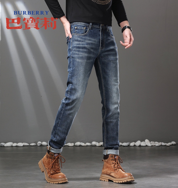 ブランドジーンズ側面デザイン